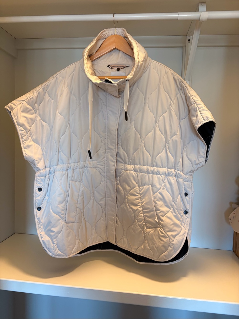 Light Cream Quilted Short-Sleeve Puffer Vest